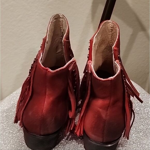 Circle G Red Stud & Fringe Bootie - Picture 8 of 9